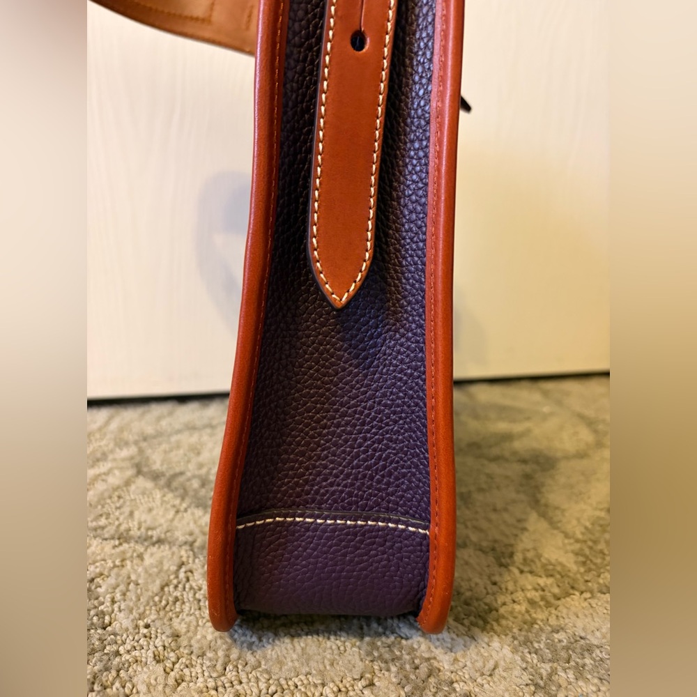 Purple Dooney and Bourke purse - Picture 2 of 9